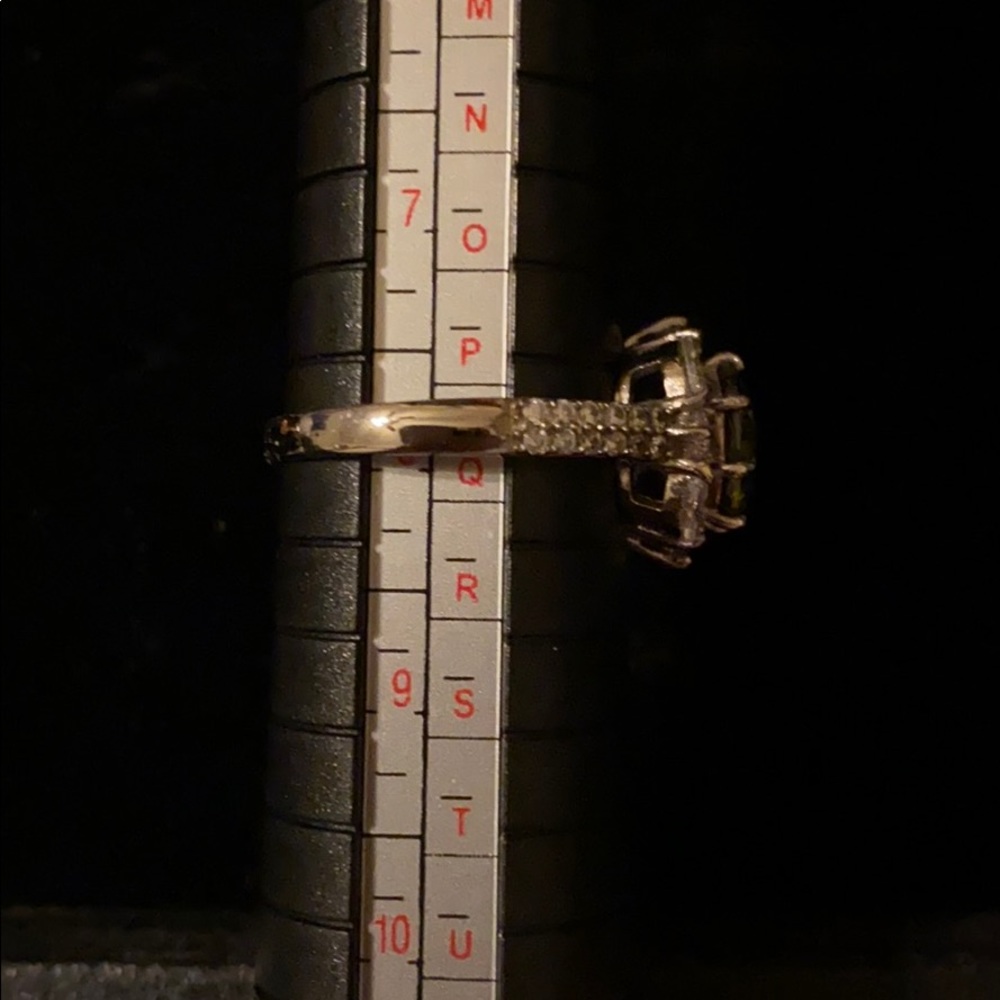 Green ring - Picture 2 of 3